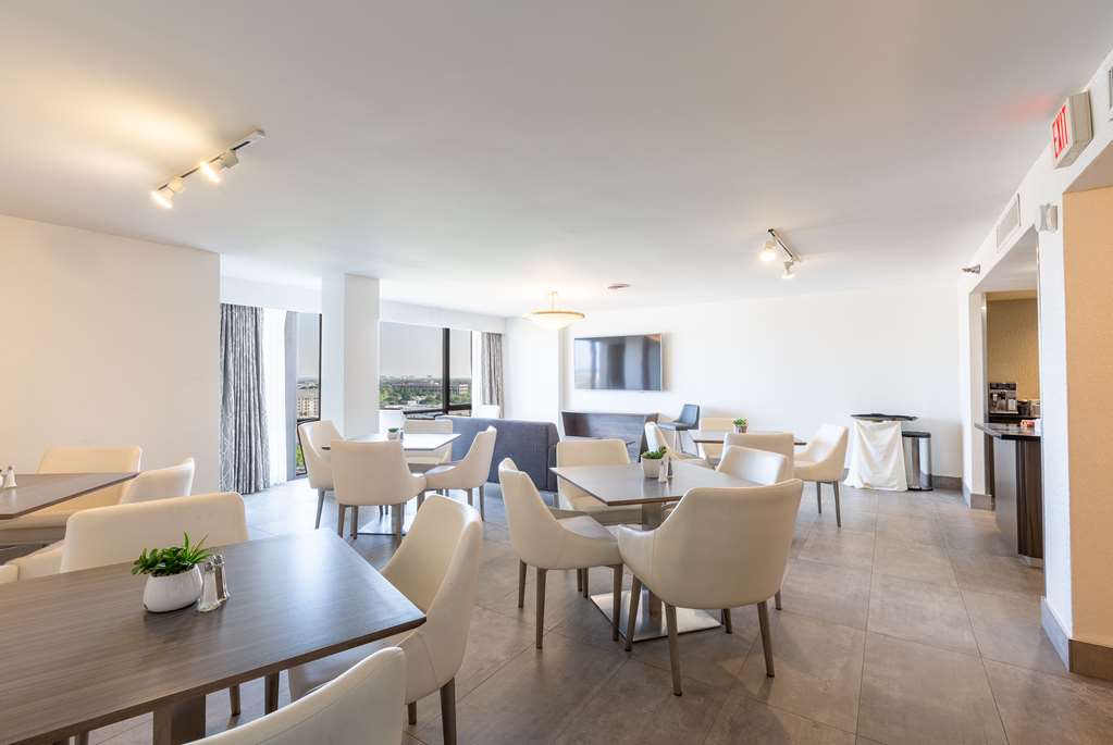 Фото DoubleTree by Hilton Dallas - Richardson