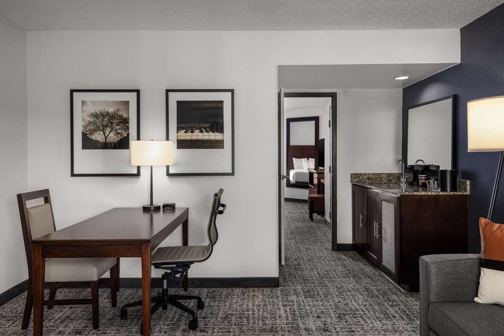 Фото Embassy Suites Hotel Birmingham