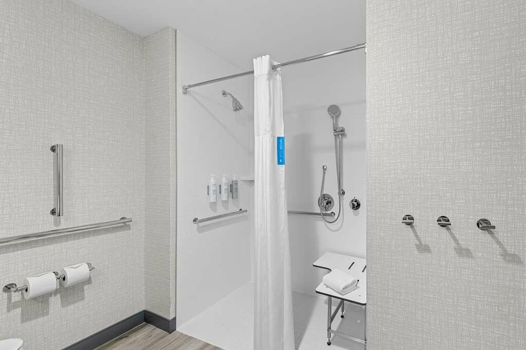 Фото Hampton Inn & Suites Farmers Branch Dallas