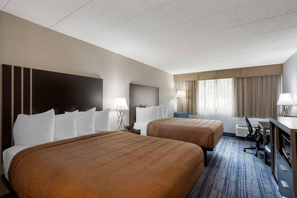 Фото Best Western Plus Reading Inn & Suites