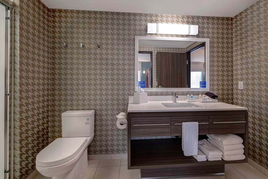 Фото Home2 Suites by Hilton Dekalb