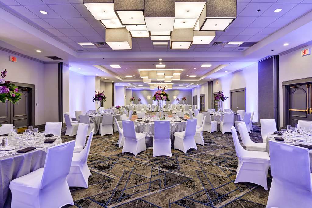 Фото Embassy Suites by Hilton Miami International Airport