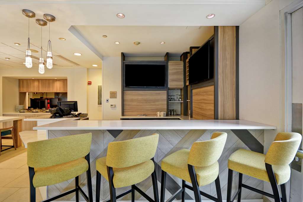 Фото Hilton Garden Inn Ridgefield Park
