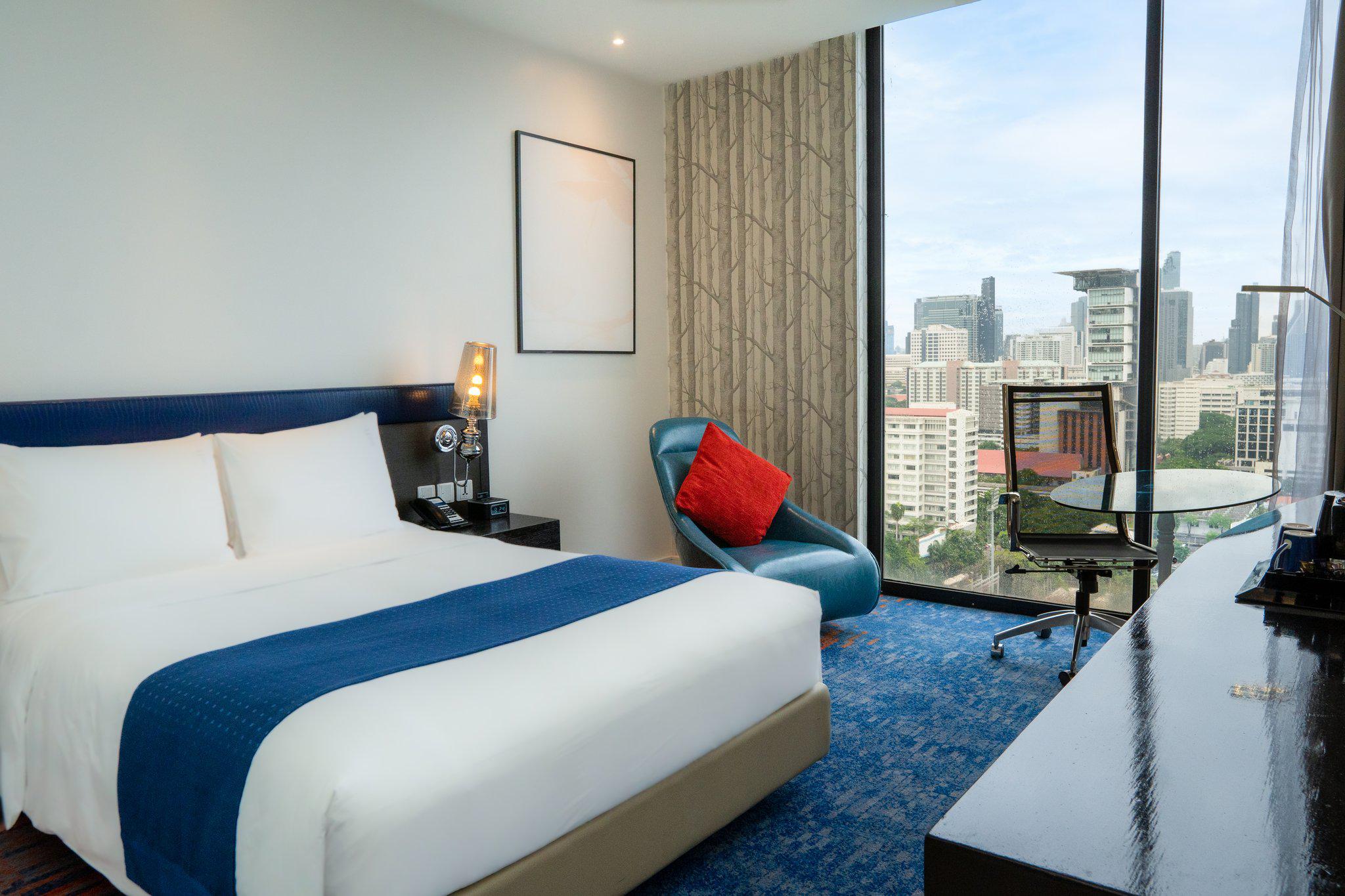 Фото Holiday Inn Express Bangkok Siam, an Ihg Hotel