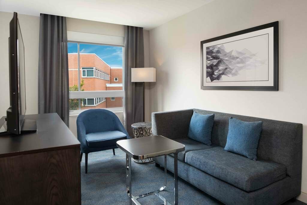 Фото Homewood Suites by Hilton Boston Logan Airport Chelsea