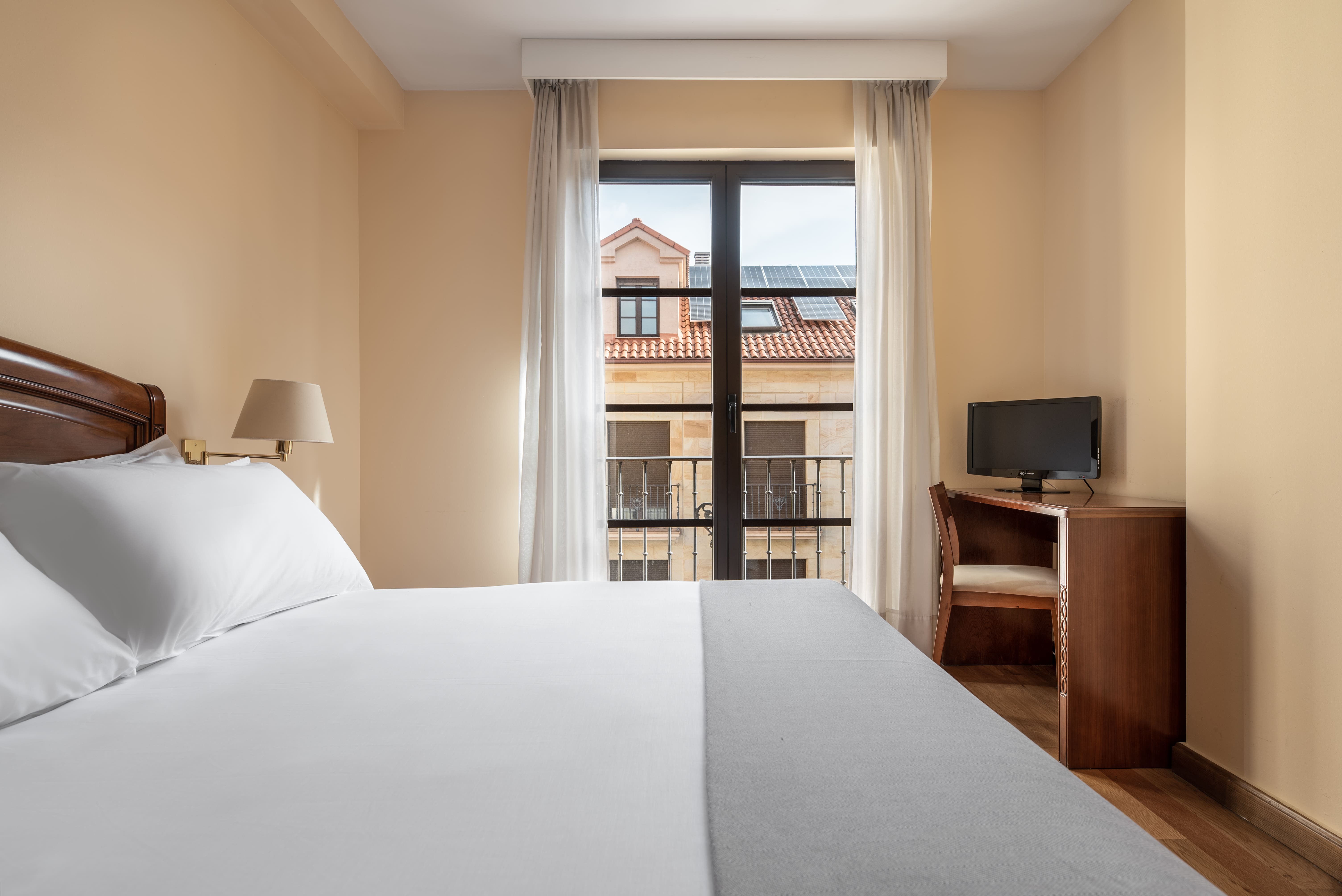 Фото Exe Astur Plaza