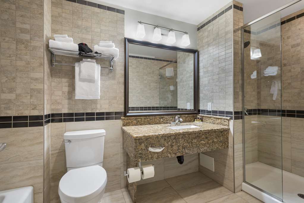 Фото Best Western Plus Fernie Mountain Lodge