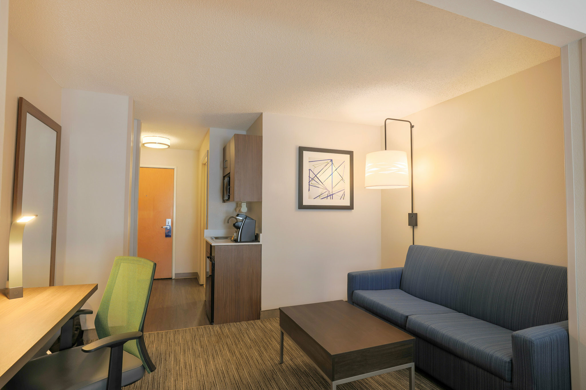 Фото Holiday Inn Express Hotel & Suites Raleigh-Wakefield, an Ihg Hotel