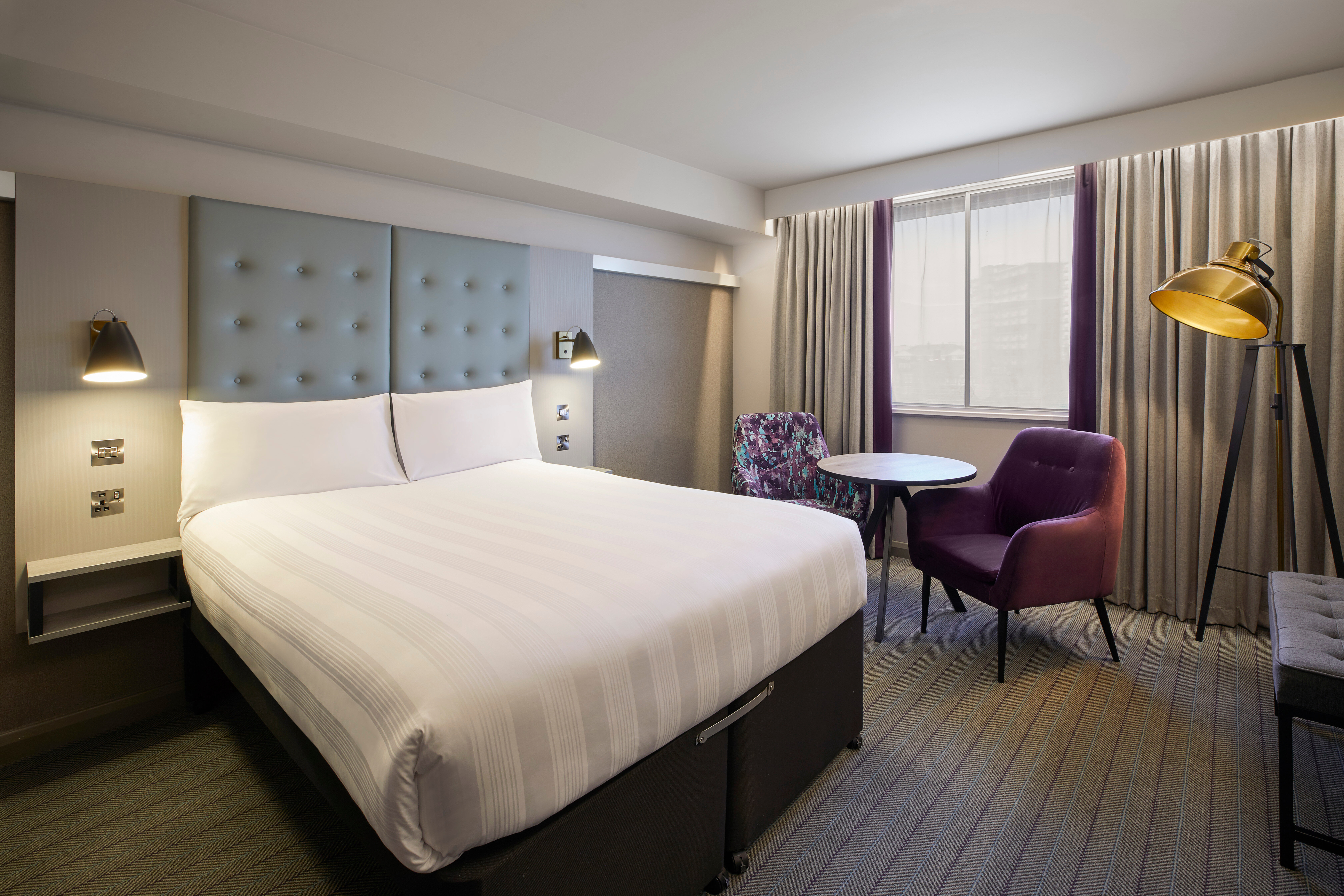 Фото Premier Inn Dundee West