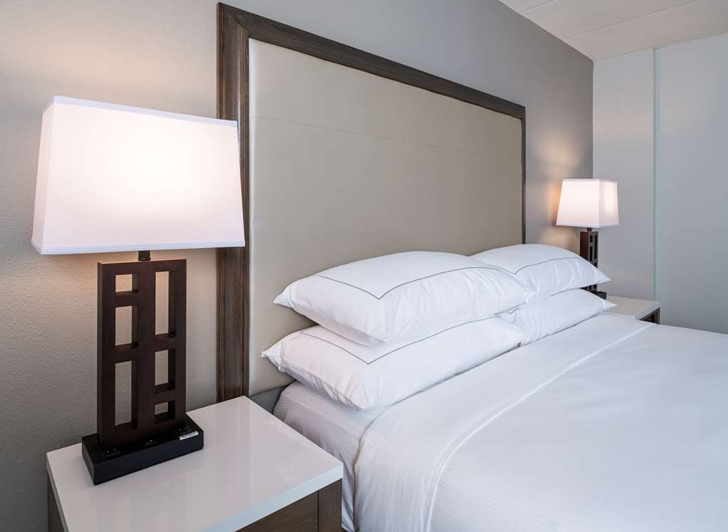 Фото DoubleTree by Hilton Madison East
