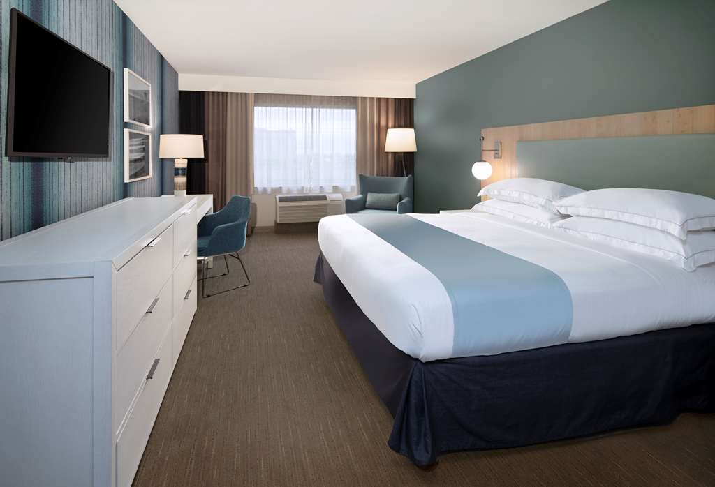 Фото SunCoast Park Hotel Anaheim, Tapestry Collection by Hilton