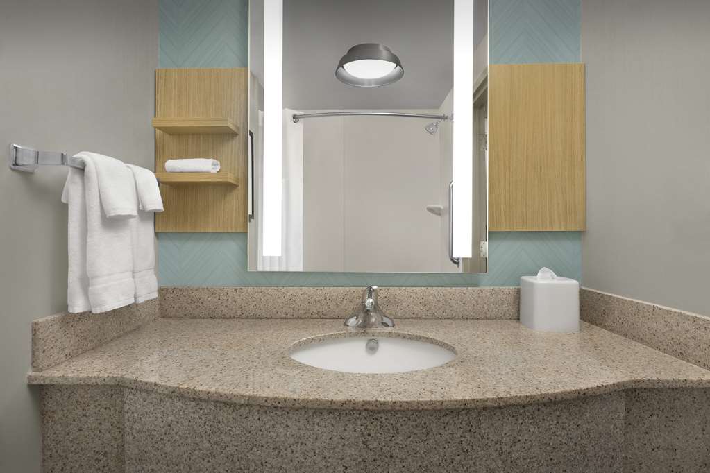 Фото Hilton Garden Inn Raleigh Capital Blvd I-540