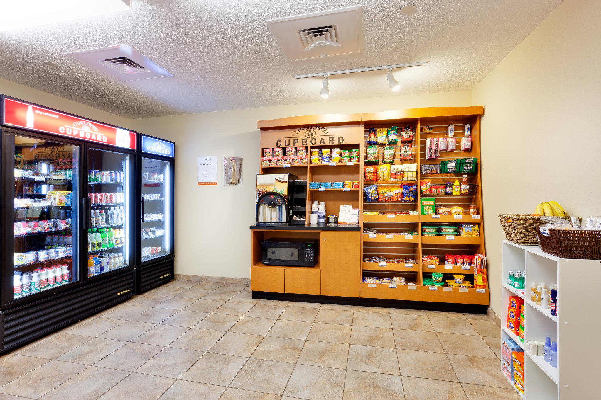 Фото Candlewood Suites Harrisburg, an Ihg Hotel