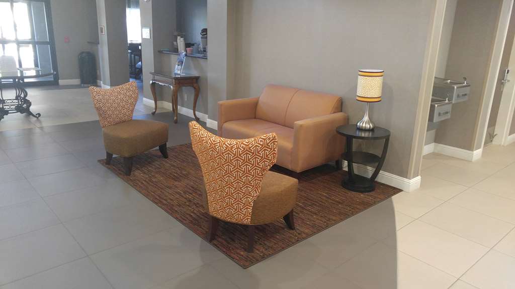 Фото Best Western Plus Delta Inn & Suites