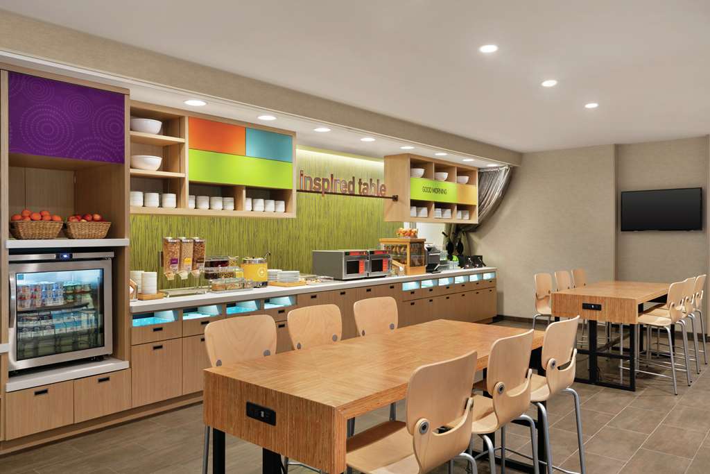Фото Home2 Suites by Hilton Lancaster