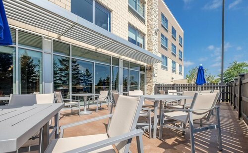 Гостиница Holiday Inn Express & Suites Eagan - Minneapolis Area в Игане