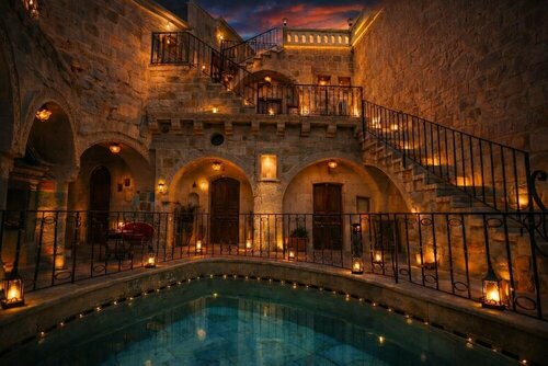 Royal Cave Hotel