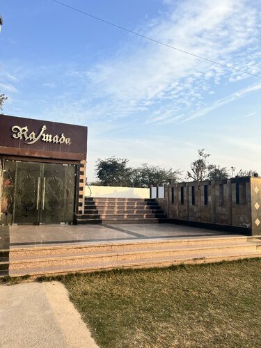 Гостиница Ritumbraha Hotel & Resort в Алваре