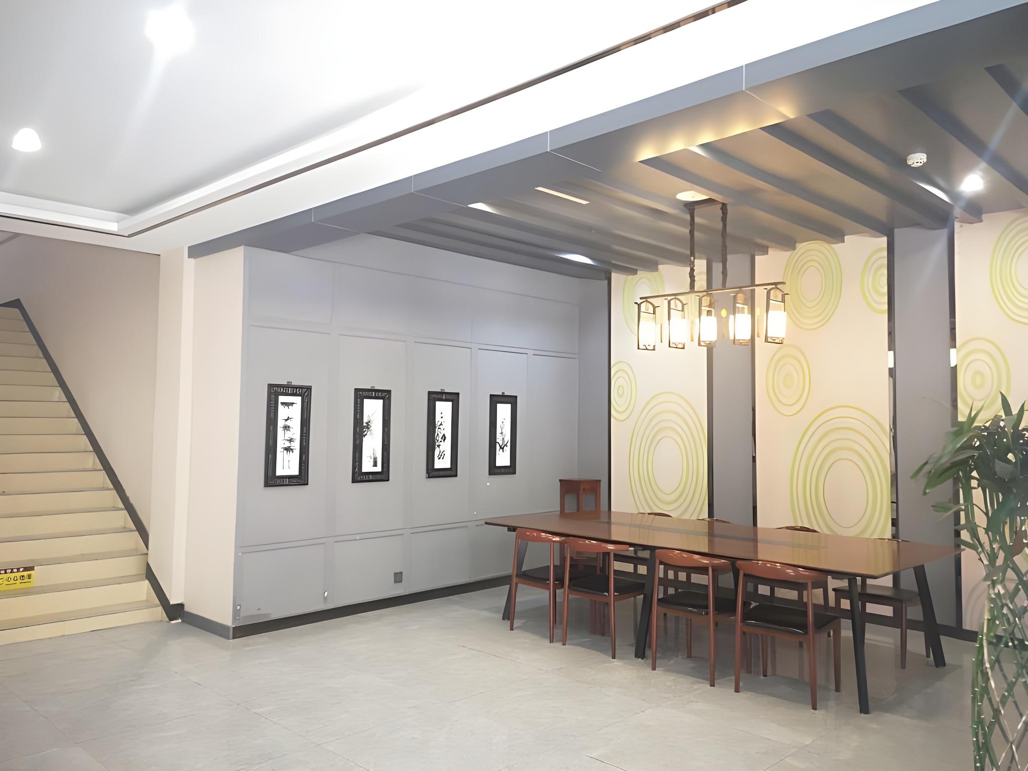 Фото GreenTree Inn Express Shanghai Baoshan District Youyi Road Metro Station