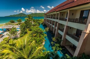 Гостиница The Natsepa Resort & Conference Center в Амбоне