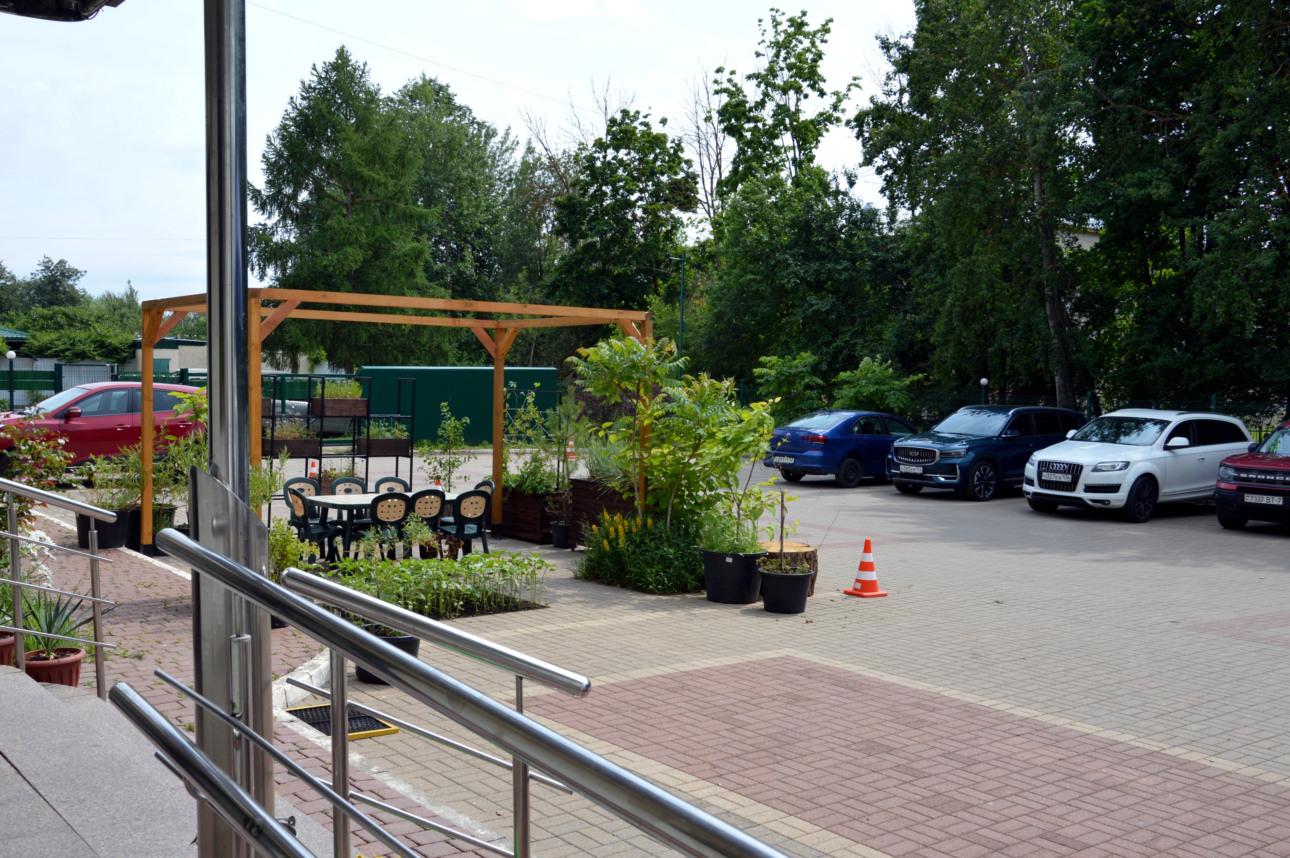 Фото отеля 2