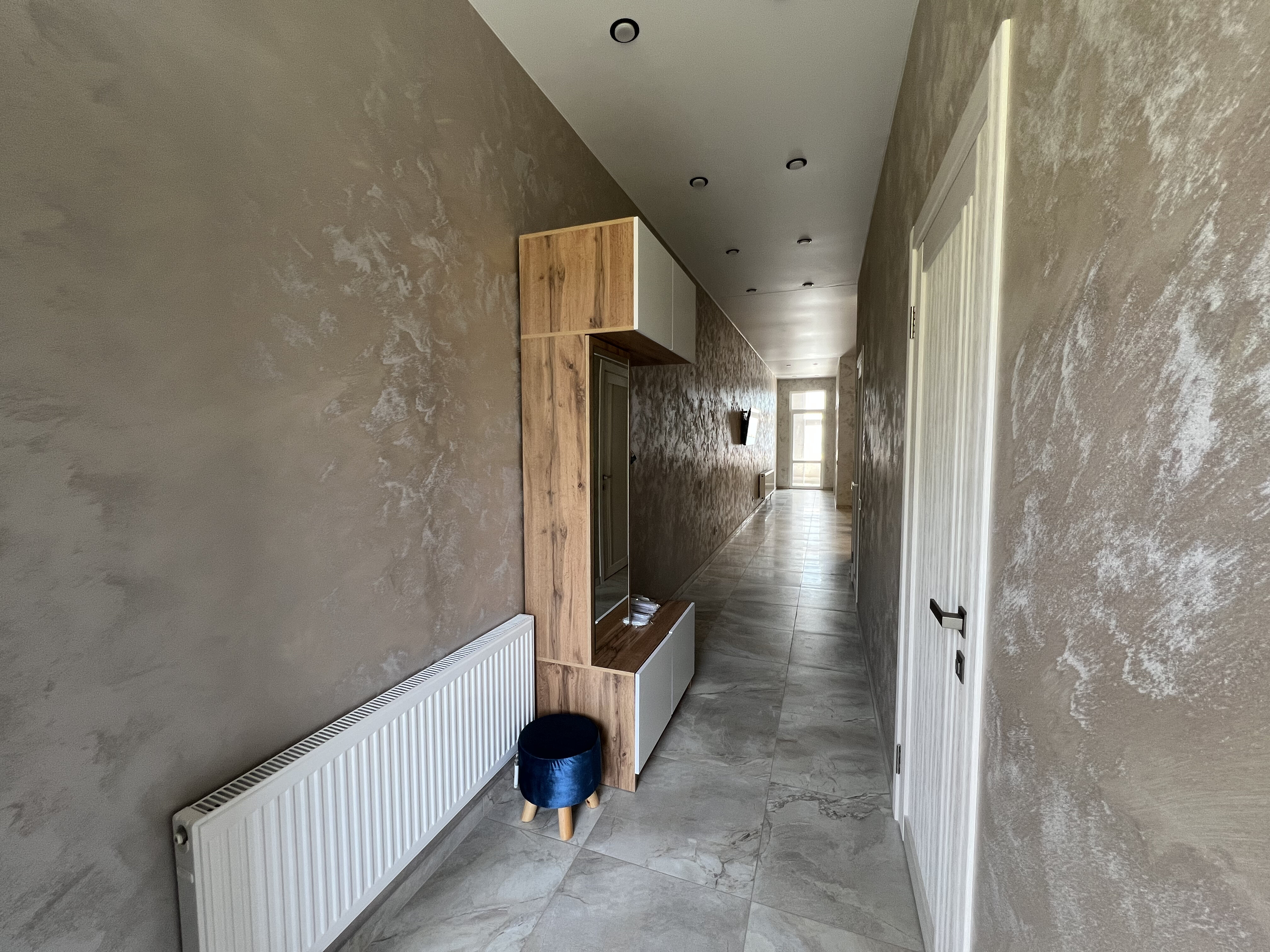 Фото Альмари