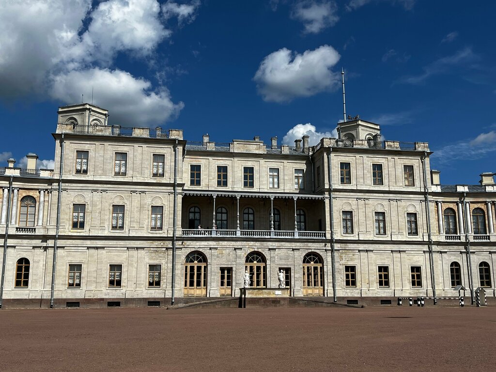 Жанровая скульптура Бдительность, Гатчина, фото