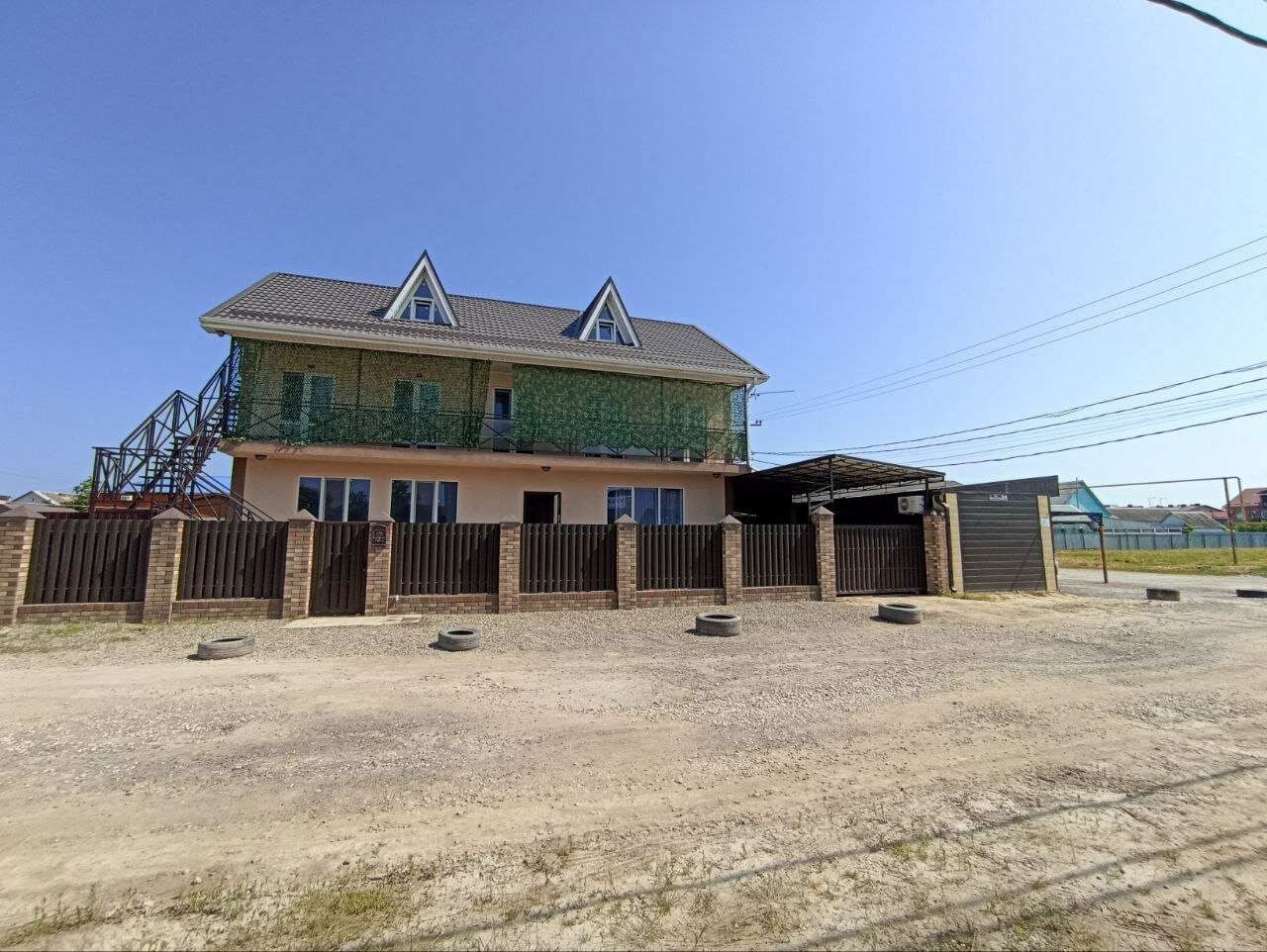 Фото отеля 2