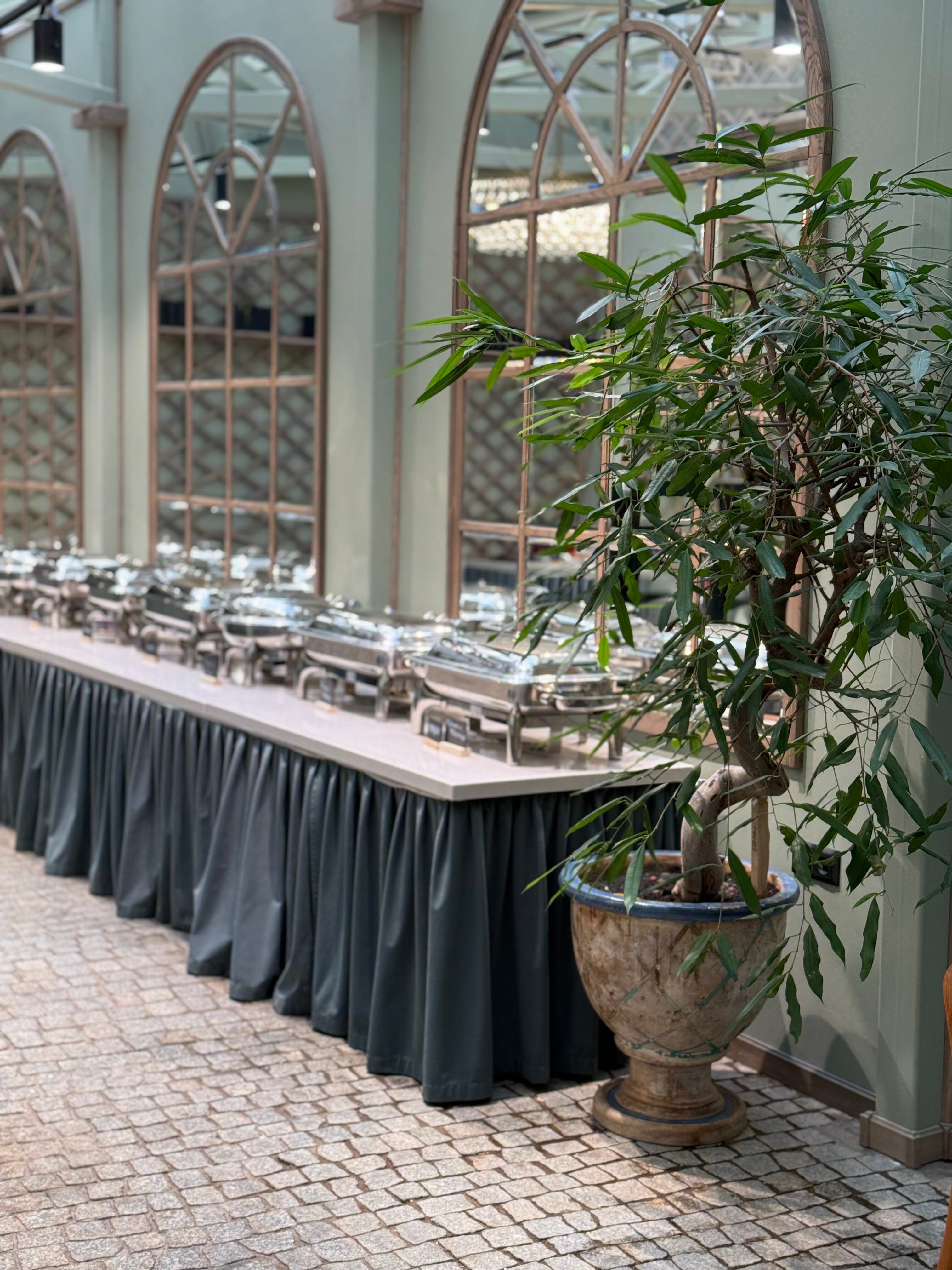 Фото Mr.Just`s Hotel