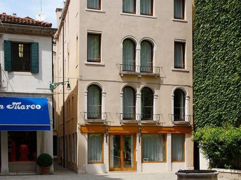 Фото Hotel Anastasia