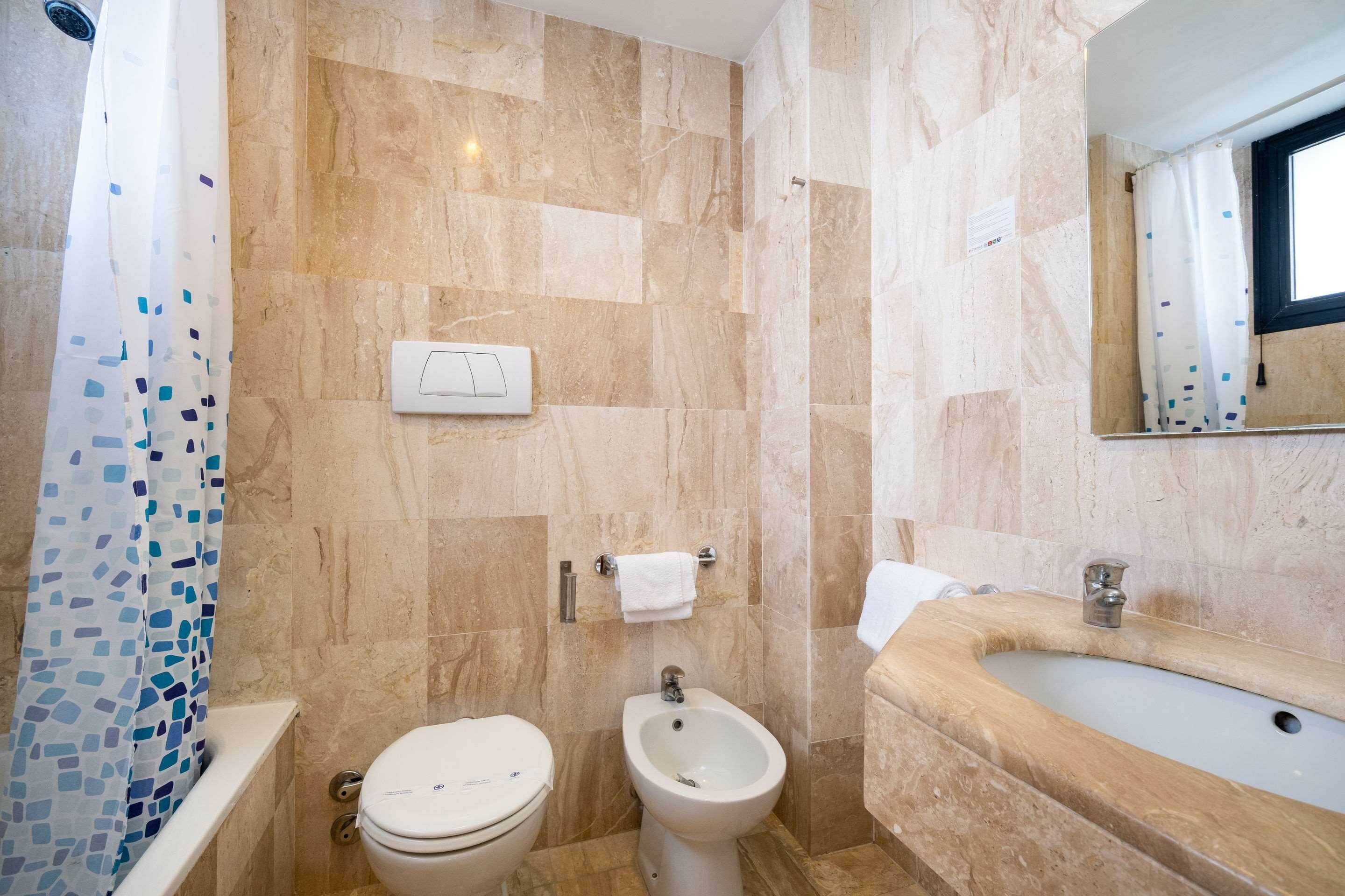 Фото Quality Hotel Rouge et Noir Roma