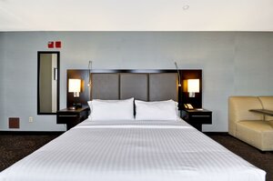 Aktivhotel Zur Rose (Michigan, Wayne County), hotel