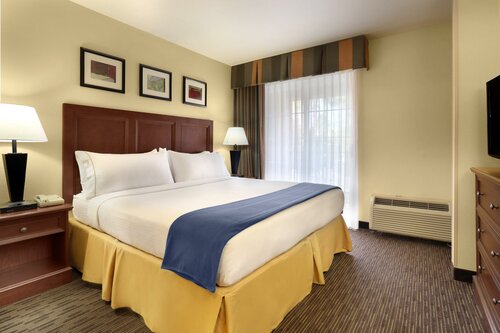 Гостиница Holiday Inn Express Hotel & Suites Scottsdale - Old Town в Скоттсдейле