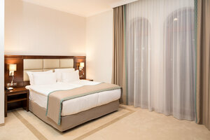 Гостиница Concorde Old Bucharest Hotel