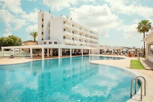 Гостиница Pierre Anne Beach Hotel в Айя-Напе