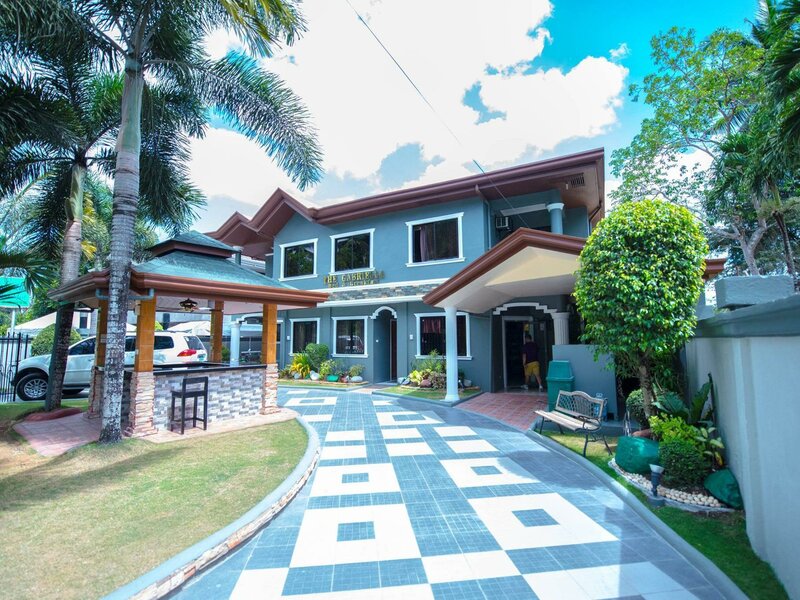 Гостиница Hotel Gabriella в Тагбиларане