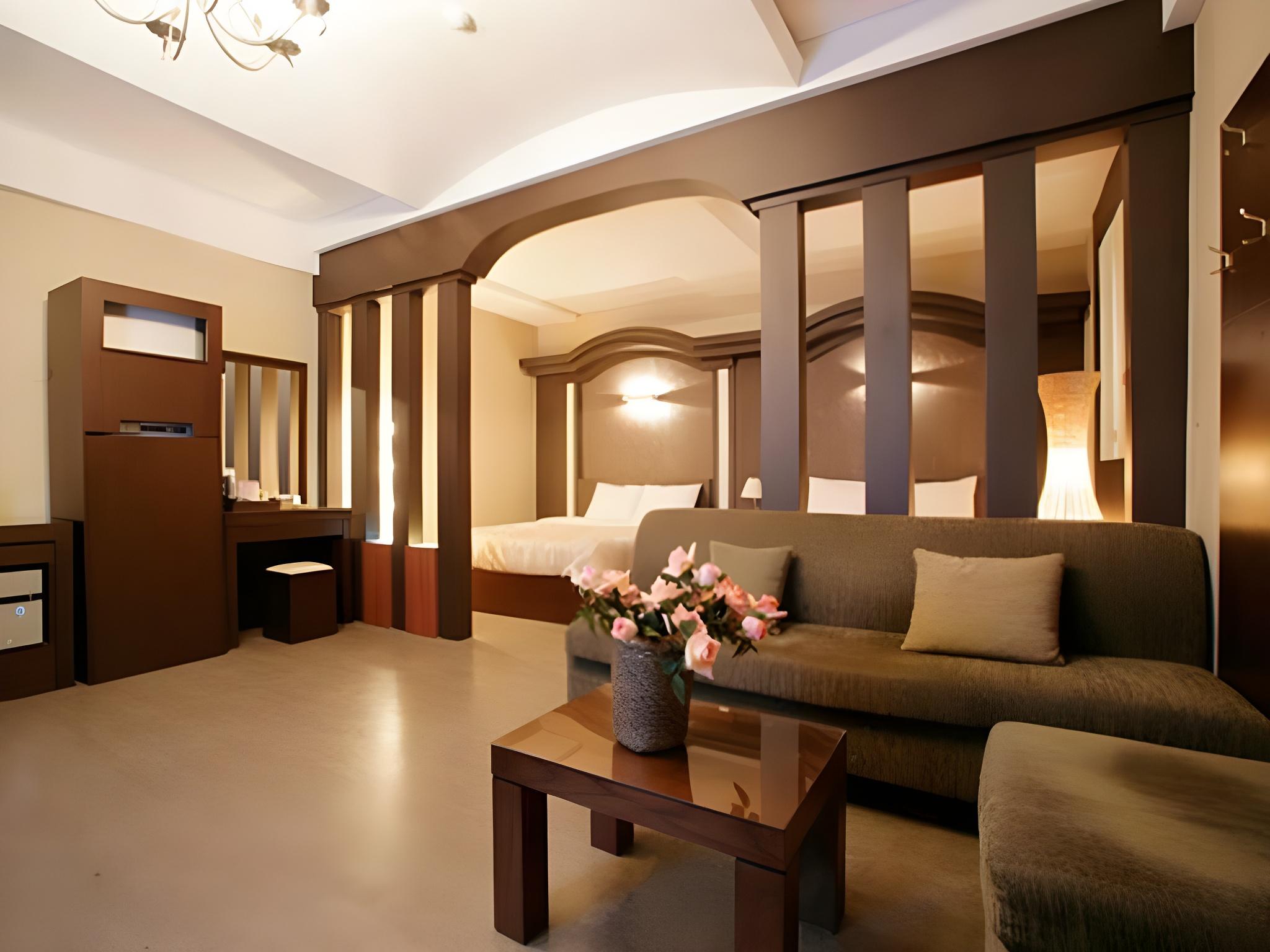 Фото отеля 2