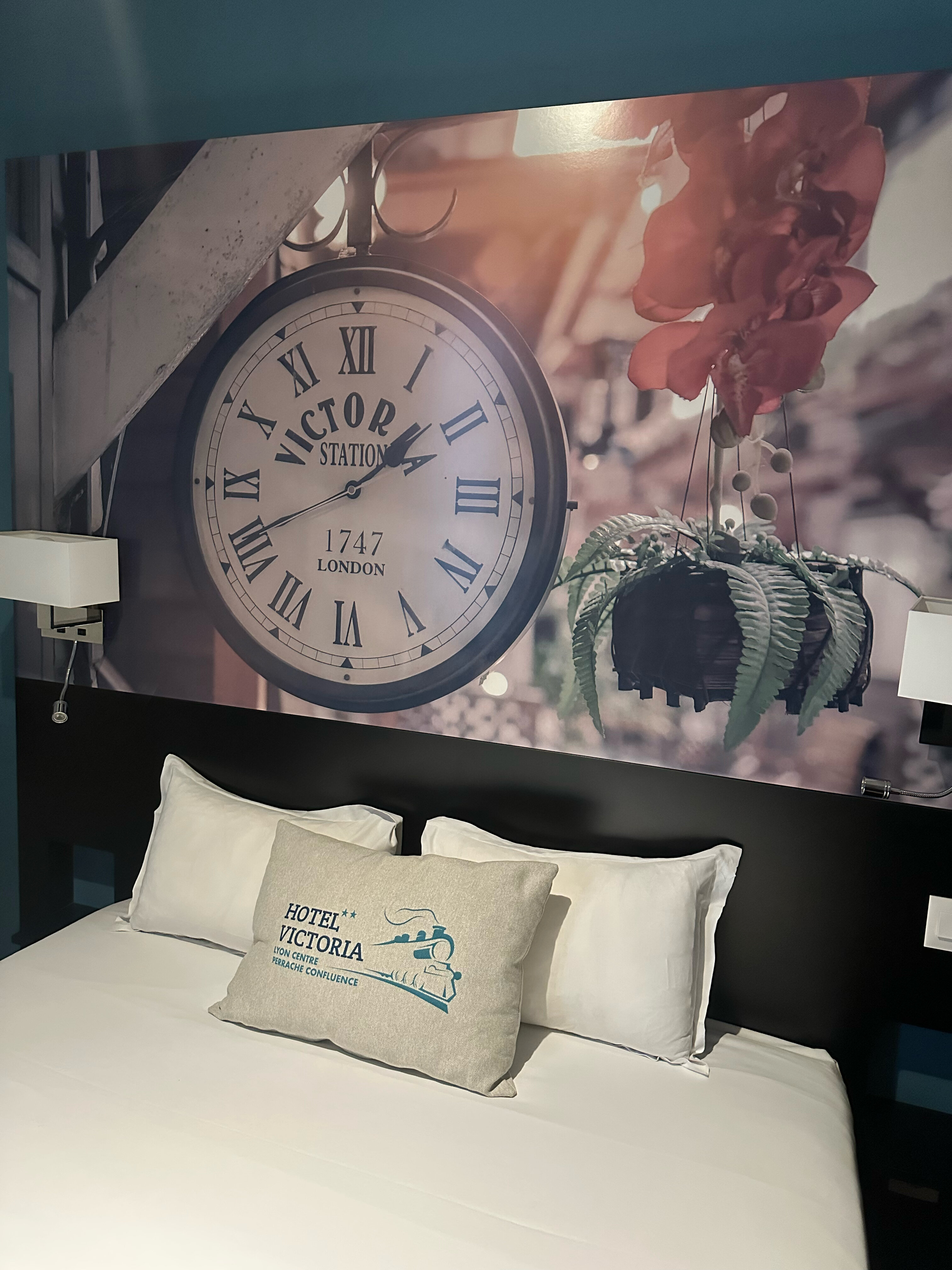 Фото Hôtel Victoria Lyon Perrache Confluence