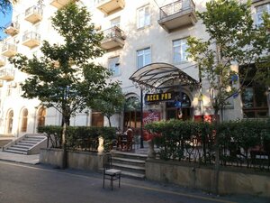 Natakhtari Beer Pub (Nazim Ismayilov Street, 10B), bar, pub