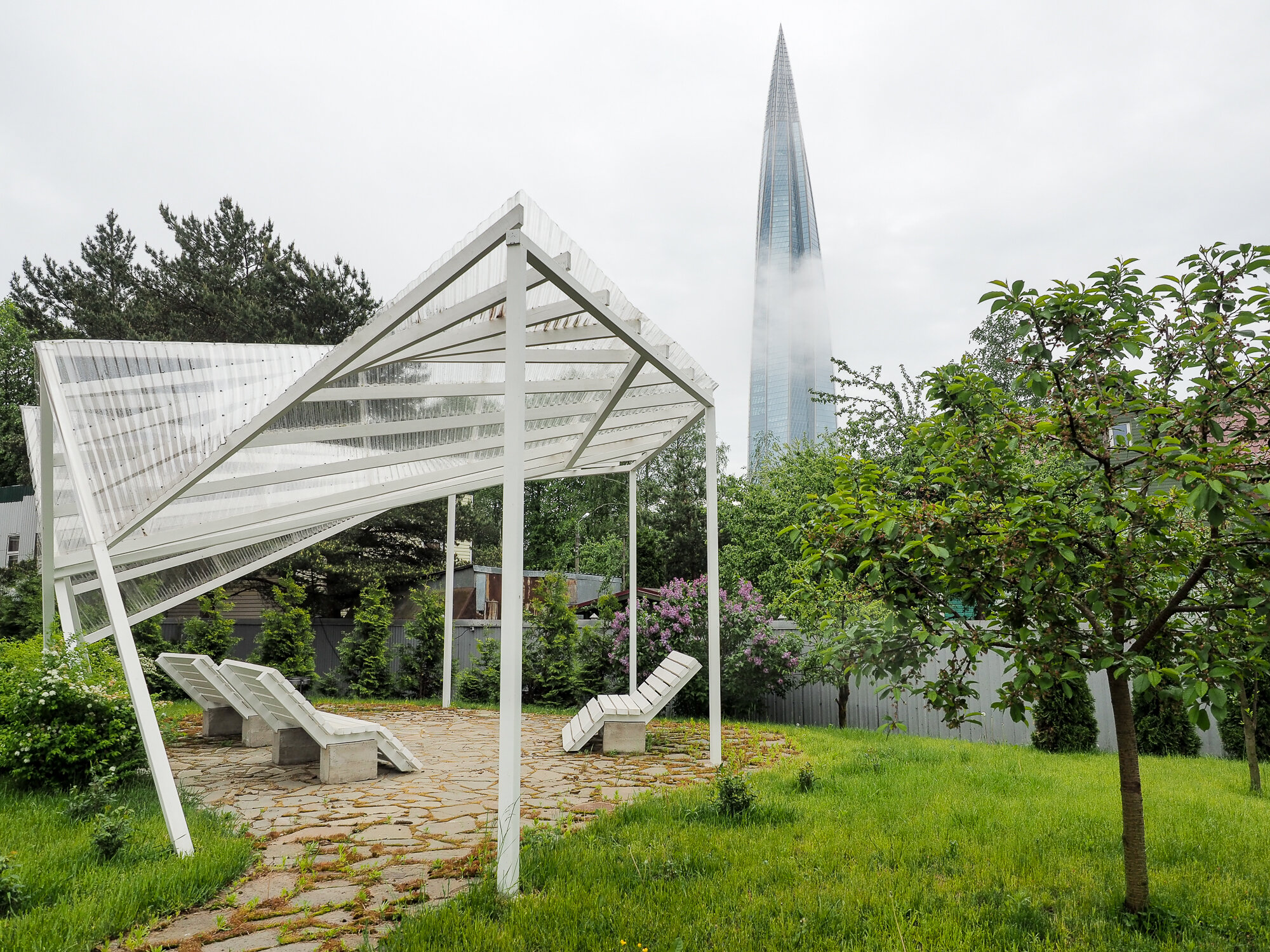 Фото Башни у башни