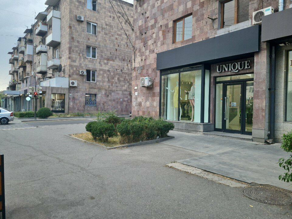 Clothing store Unique, Yerevan, photo