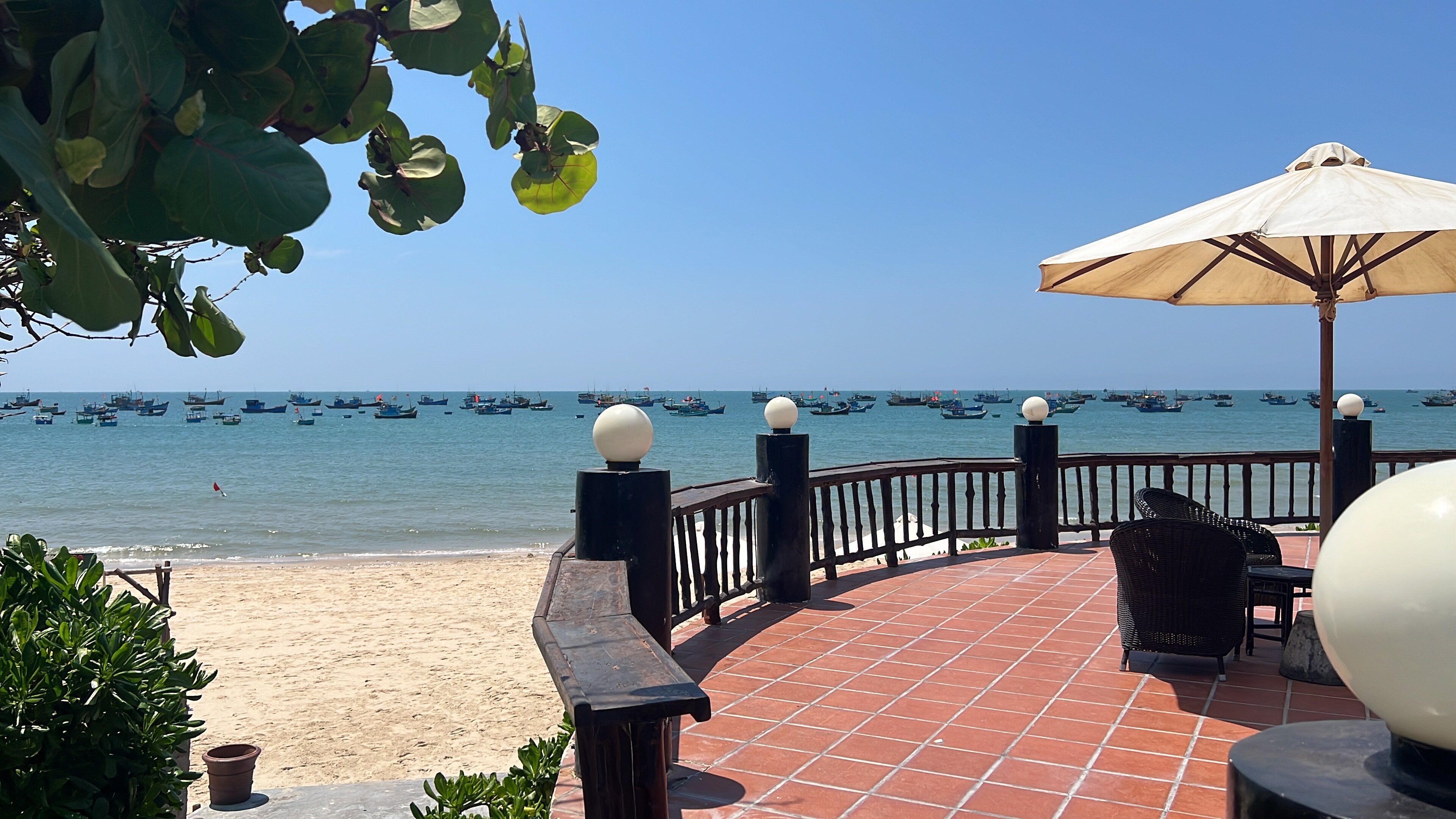 Фото The Sailing Bay Beach Resort