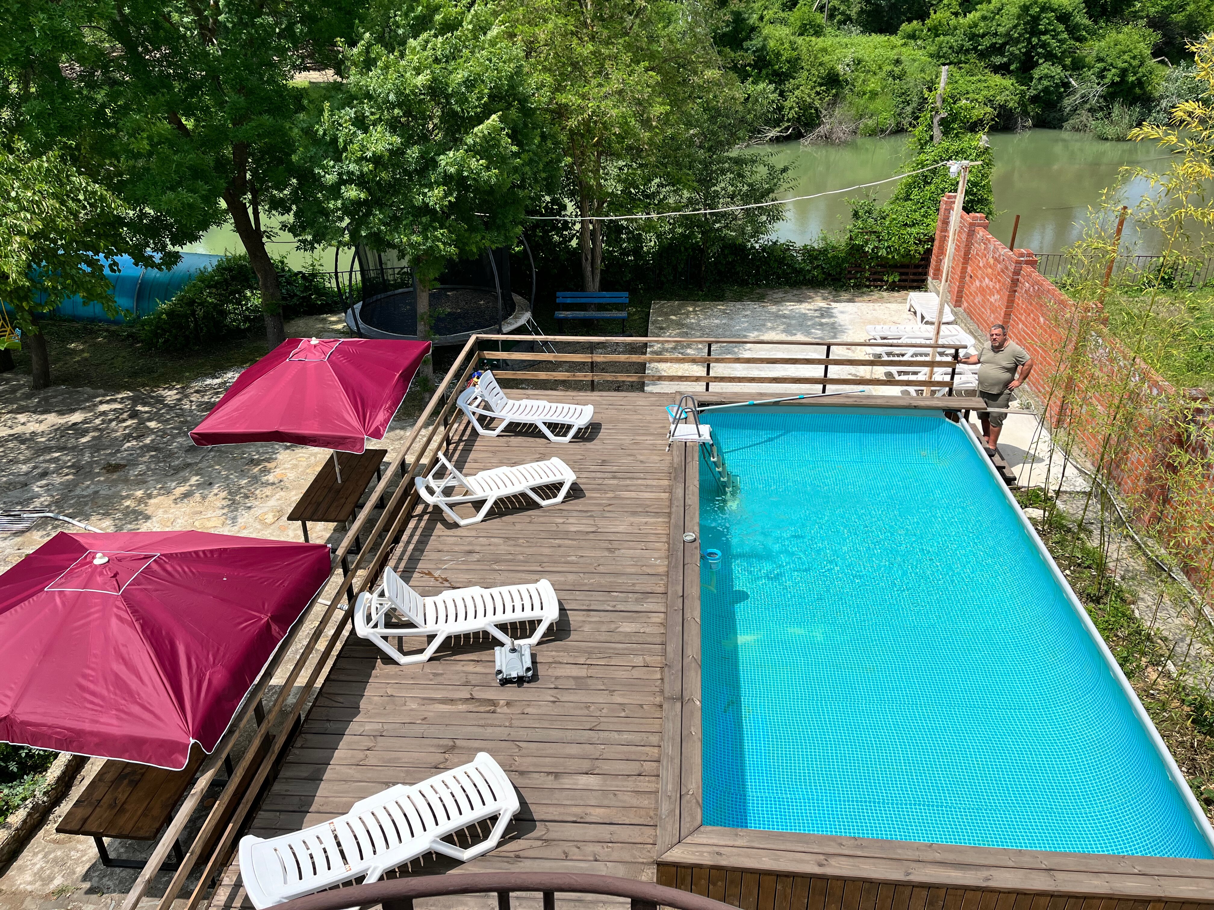 Фото Замок у реки