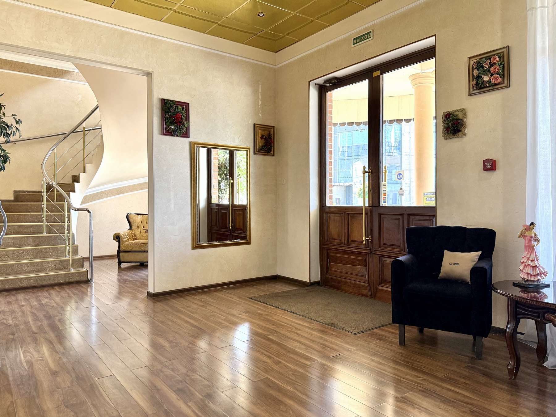 Фото Bridge от Травел Хотелс Антураж