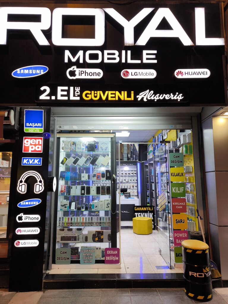 Mobile phone store Royal Communication, Izmir, photo
