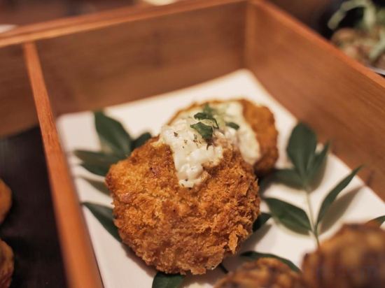 Фото Denbasta Ryokan Busan Mandeok