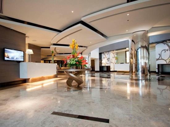 Фото Quest Hotel & Conference Center