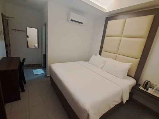 Фото Hotel Al Abraar