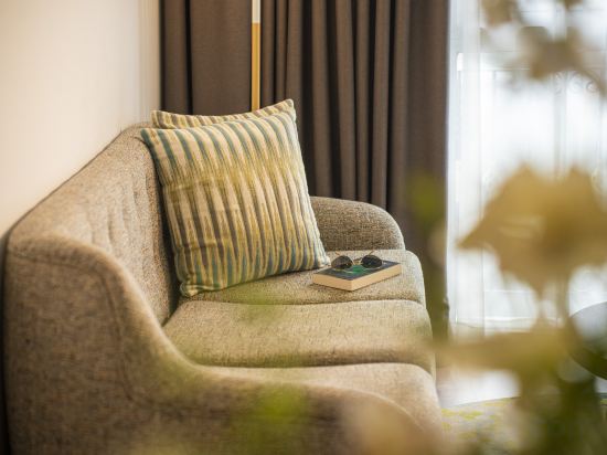 Фото T-Ritz Saigon Hotel & Apartment