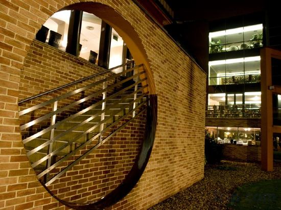 Фото Holiday Beach Budapest Wellness Hotel with Sauna Park